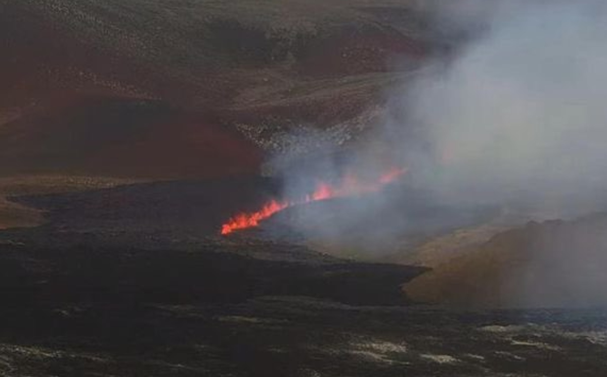 La situación en el volcán de Islandia está siendo analizada por los especialistas. | Captura video