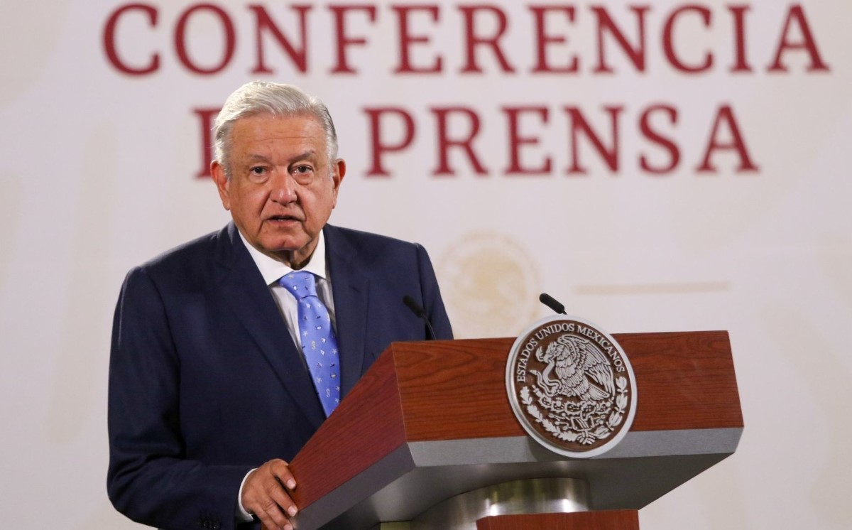 AMLO envió un mensaje y abrazos a los familiares de los mineros atrapados en Coahuila. | Cuartoscuro