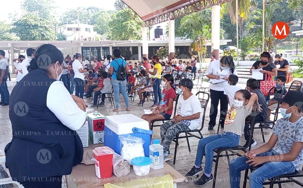 Aplican vacuna a  niños de 5 a 11 años de edad en norte de Veracruz