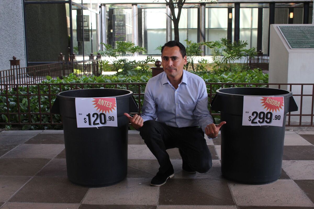 Los diputados presentaron un comparativo en los incrementos de botes para almacenar agua. Foto: Especial