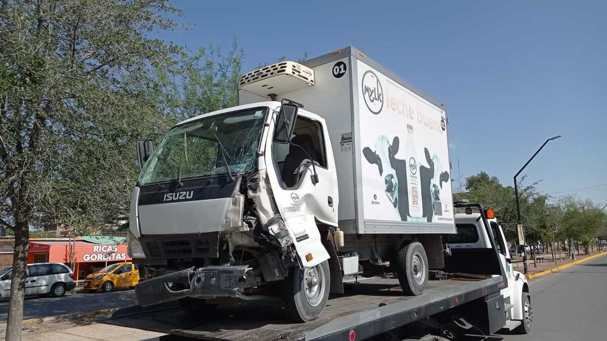 El conductor perdió el control del volante y giró a la izquierda. (Notivox Digital)