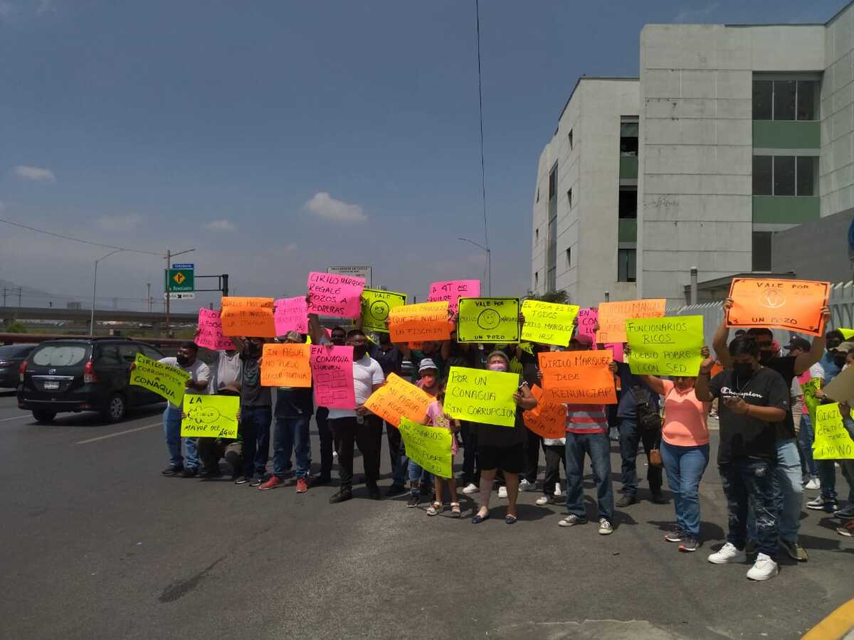 Los manifestantes eran de Ciénega de Flores. Foto: Sandra González