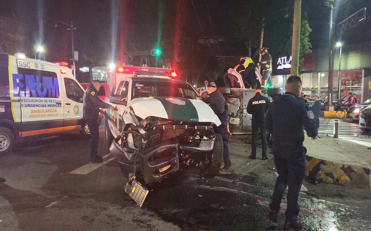 El operador de la unidad policial también resultó lesionado. | Ramón Ramírez