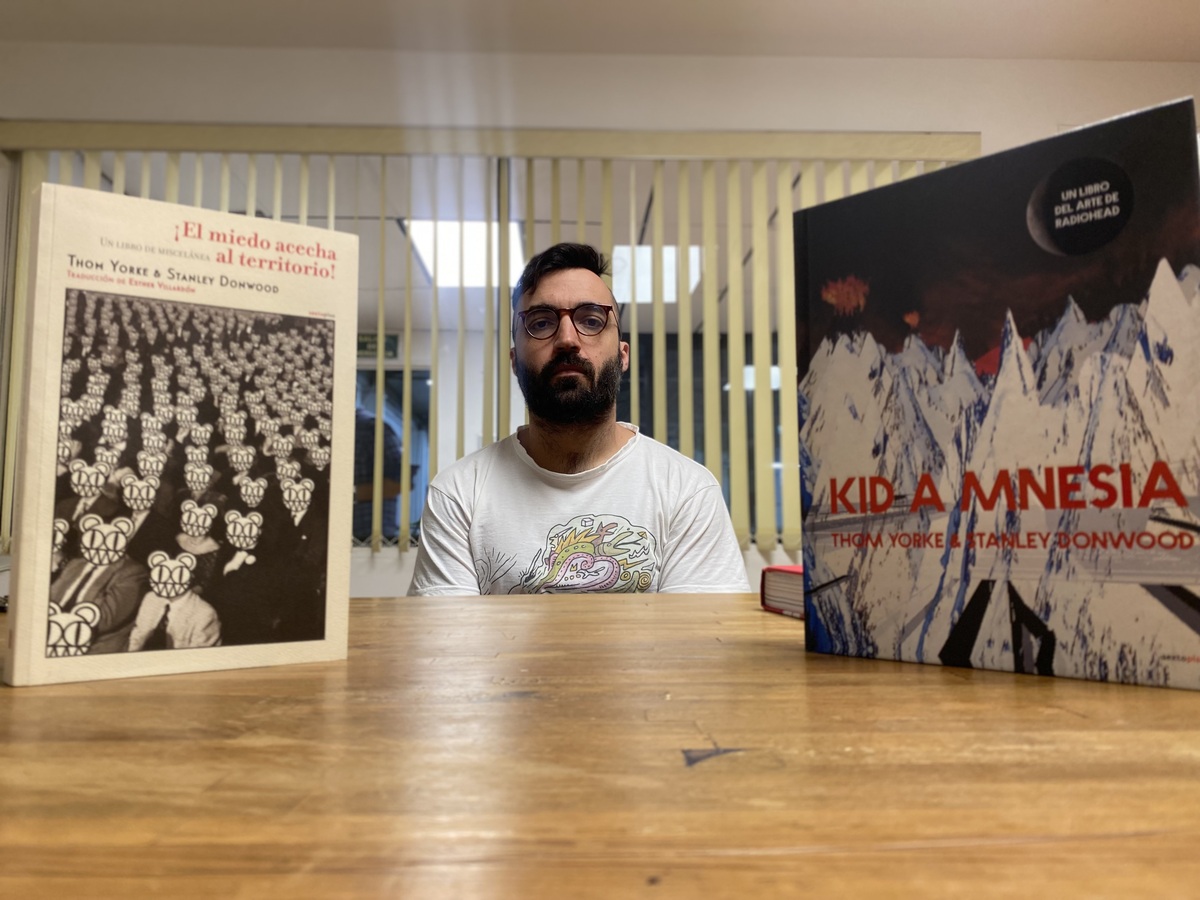 La propuesta de editarlos en español llegó a las manos de Eduardo Rabasa. (Foto: Vicente Gutiérrez)