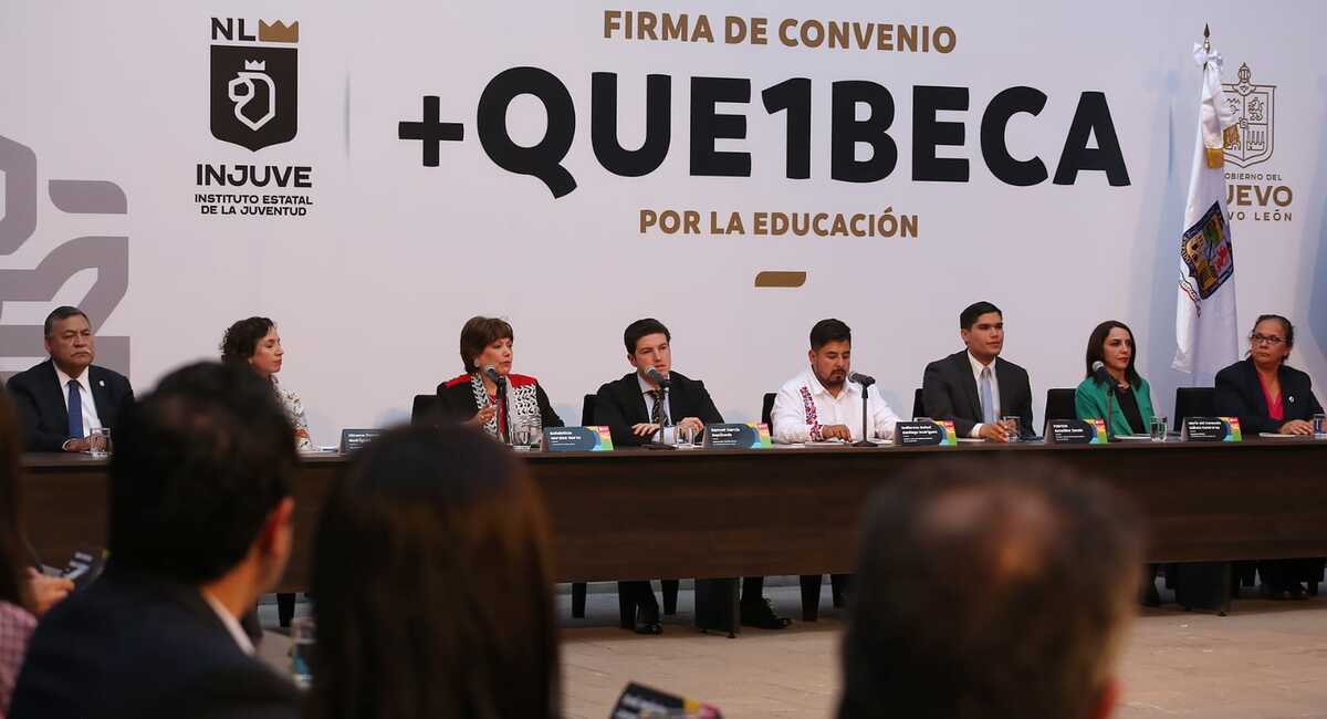 Este viernes se presentó el programa de becas. Foto: Especial