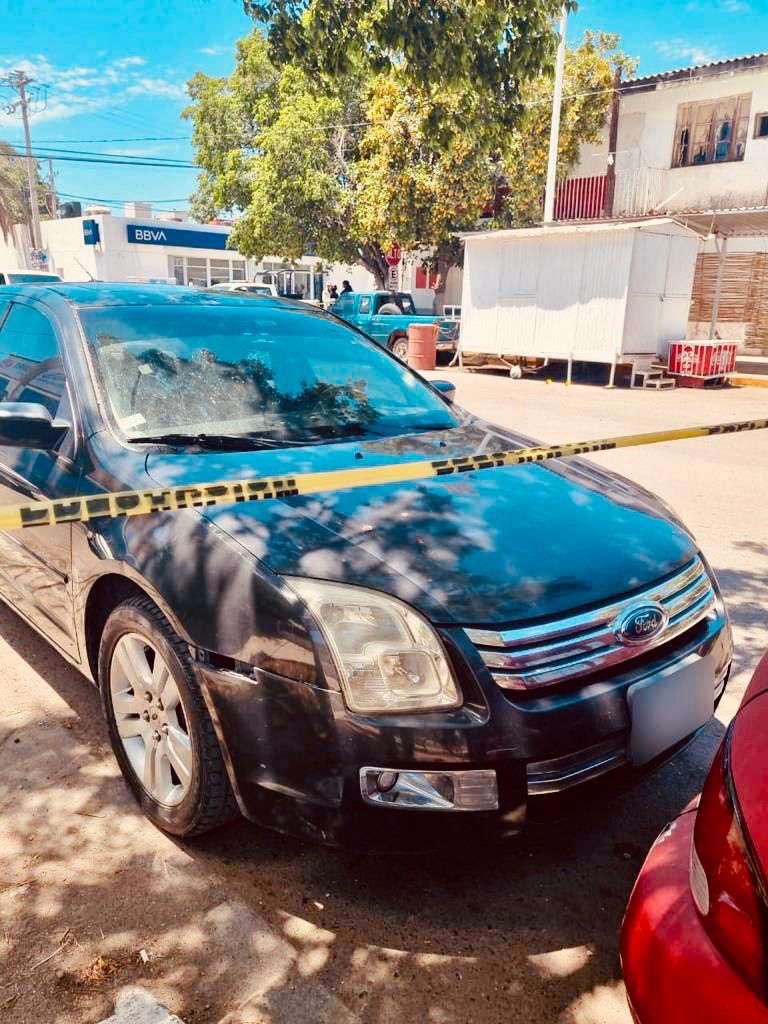 La zona fue acordonada por elementos de Seguridad. (Gabriela Medina)