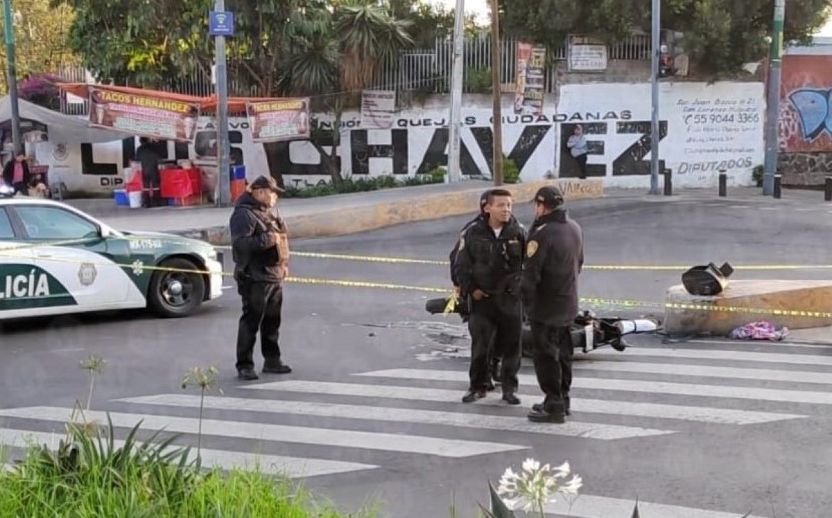 La moto se derrapó en los carriles de la carretera Picacho-Ajusco, a la altura de Tekal. | Jorge Becerril
