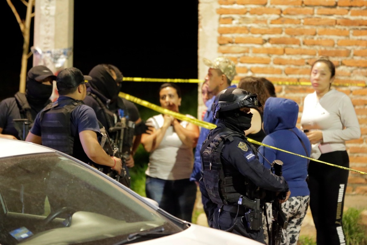 Suman 9 personas muertas en un bar clandestino de Celaya | Especial