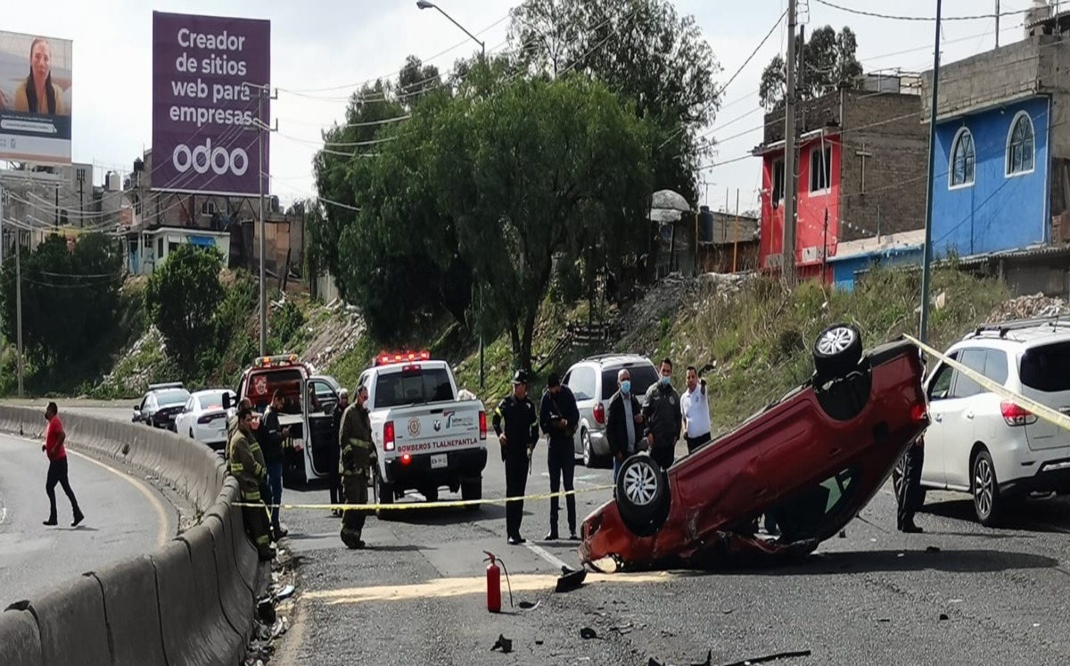 Accidente de auto en Tlanepantla, Estado de México | Miguel Sarmiento