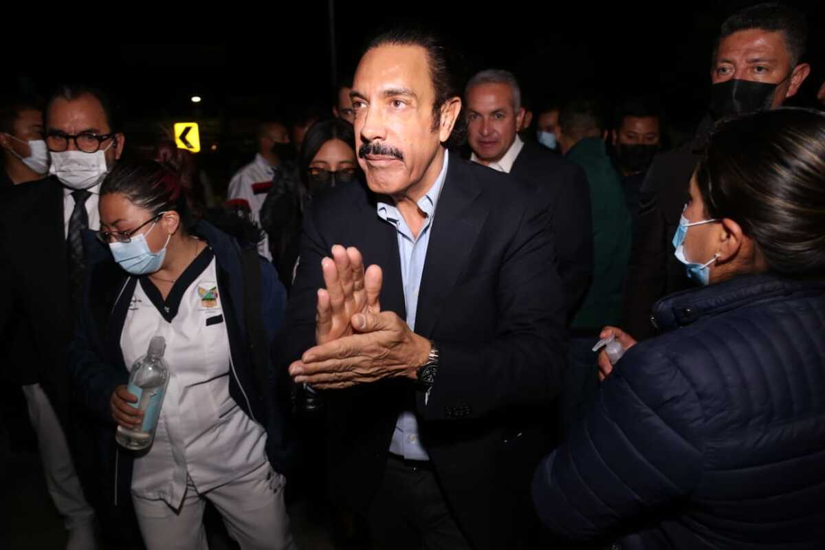 El gobernador inauguró este martes por la noche el Monumento Ecuménico, ubicado en la Plaza Bicentenario de Pachuca