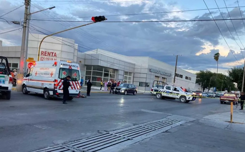 El homicidio se reportó en el centro de Linares. Foto: Martha Zamora