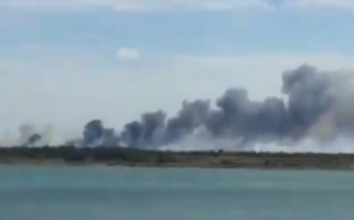 Un muerto y varios heridos en explosión de base aérea de Crimea. | Especial