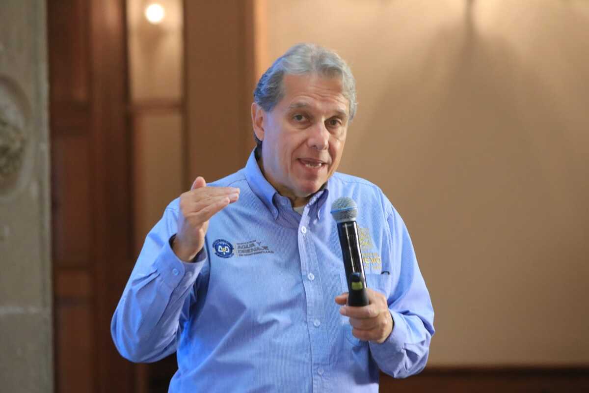 Juan Ignacio Barragán dijo que el río es la principal fuente de abastecimiento en Allende. Foto: Leonel Rocha