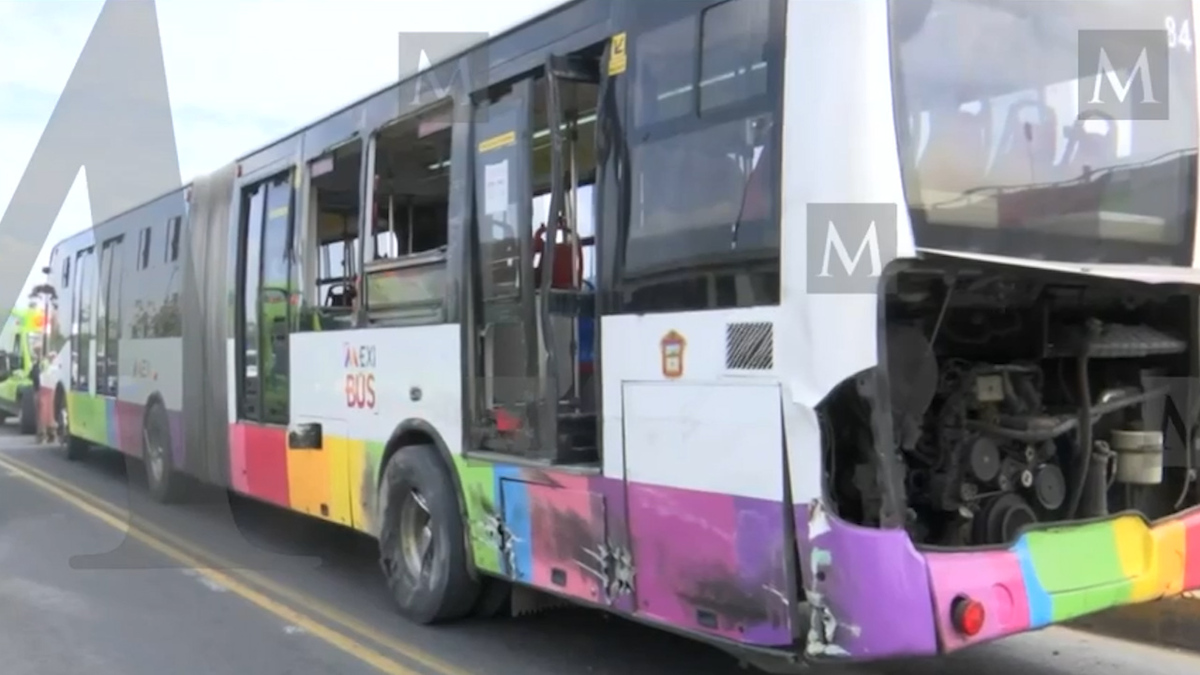 Reportan 15 lesionados en choque de Mexibus en Ecatepec