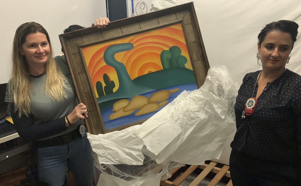 El robo de artes fue una especie de asalto hormiga por parte de su hija. (AFP)