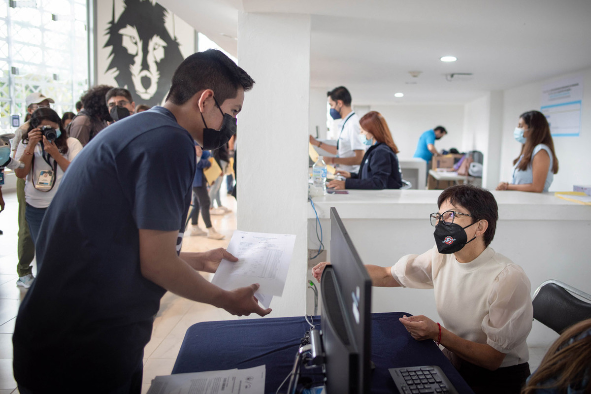 Comienza inscripción de 18 mil estudiantes BUAP | Especial