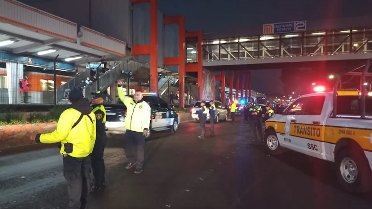 Hay 2 personas detenidas por atropellar a 4 policías en la CdMx