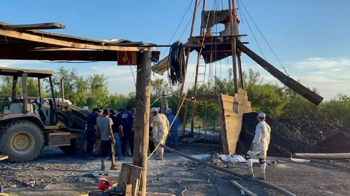PC reporta al 97% extracción de agua en mina de Coahuila; alista rescate