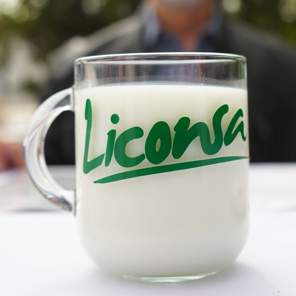 Vaso de leche Liconsa. (Foto: Especial)