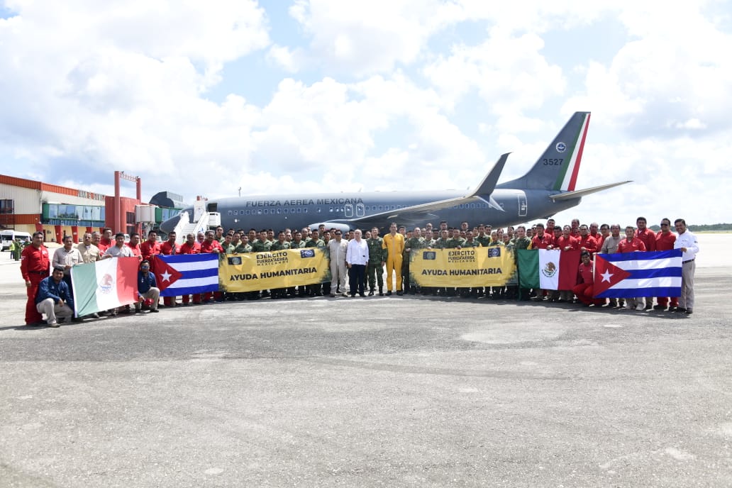 Militares llegan a México tras ayuda en Cuba | Especial