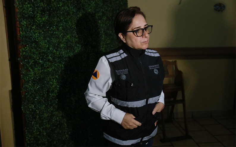 Lluvia no afecta en rescate de mineros, con un impermeable seguimos trabajando: PC