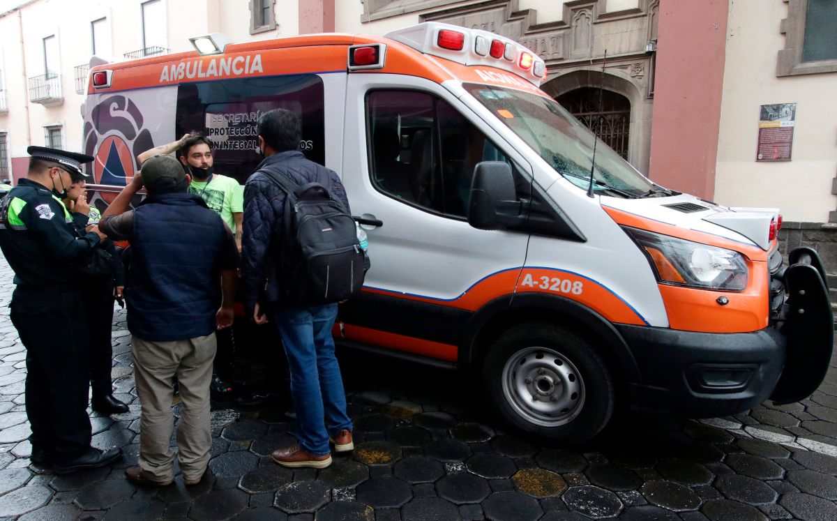 Riña entre ambulantes y personal de normatividad | Agencia Enfoque