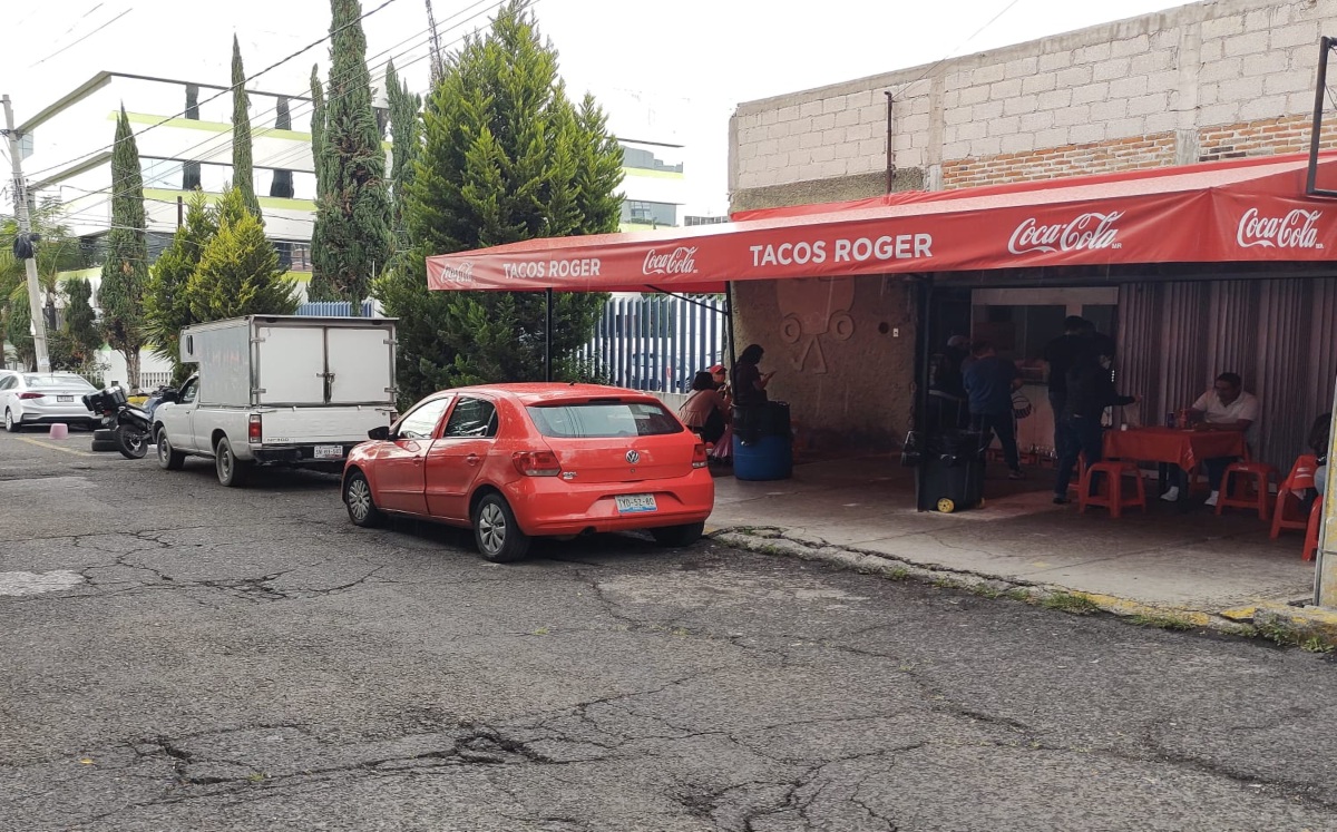 Despojan de 200 mil pesos a comensal de una taquería en la colonia La Paz | Alfredo Fernández