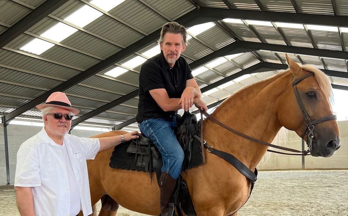 Pedro Almodóvar arranca rodaje de su película con Ethan Hawke (Instagram).
