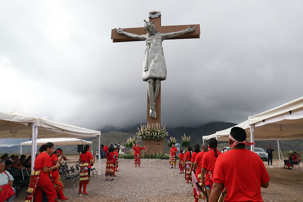 La danza del Señor de Mapimí de Cuencamé rindió tributo a la imagen. (Rolando Riestra)