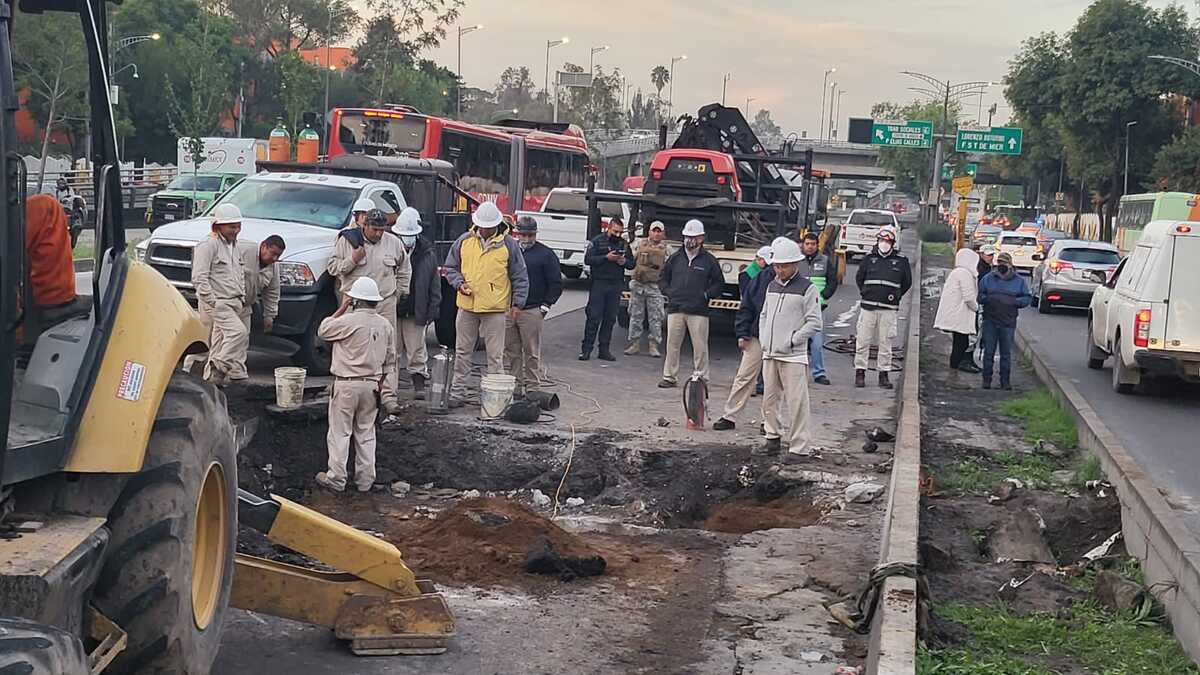 Personal calificado de PEMEX trabaja en posible toma clandestina de hidrocarburos