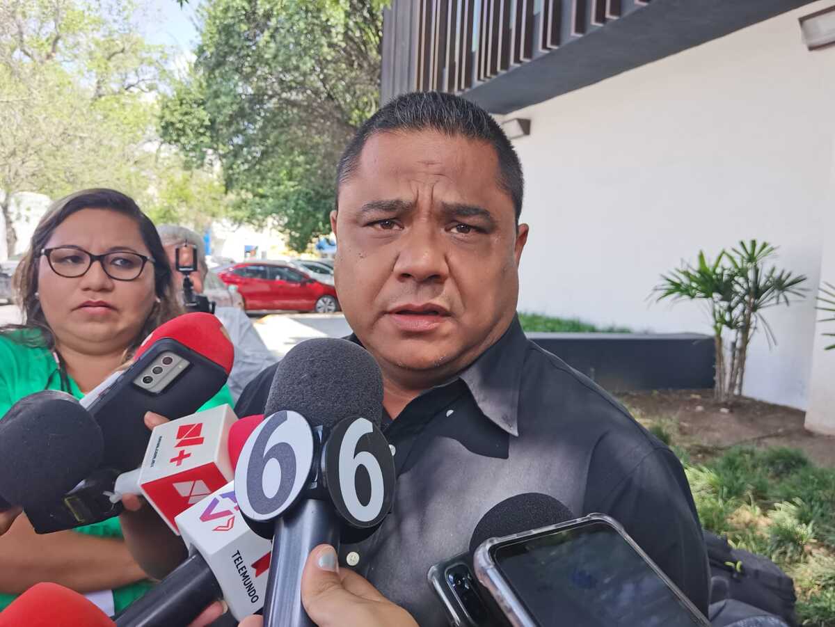 El señor Mario Escobar se reunió este miércoles con las autoridades. Foto: Alexandra Amao.