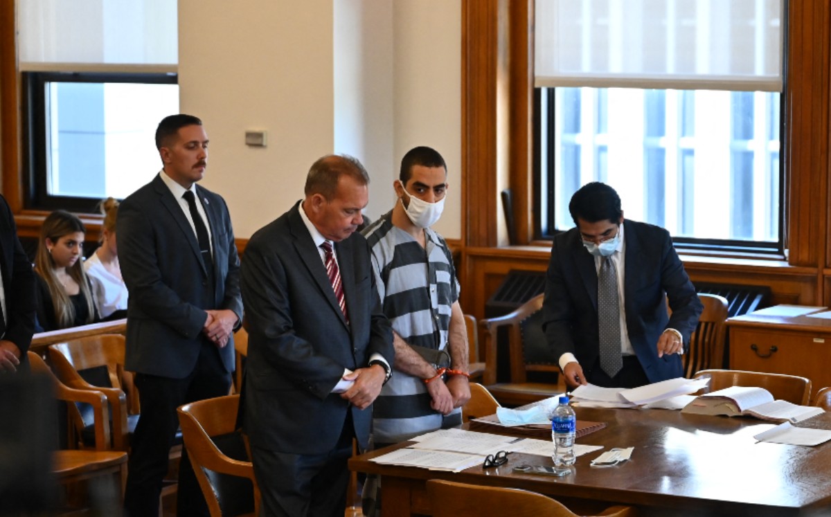 El acusado de atacar al escritor. Foto: AFP