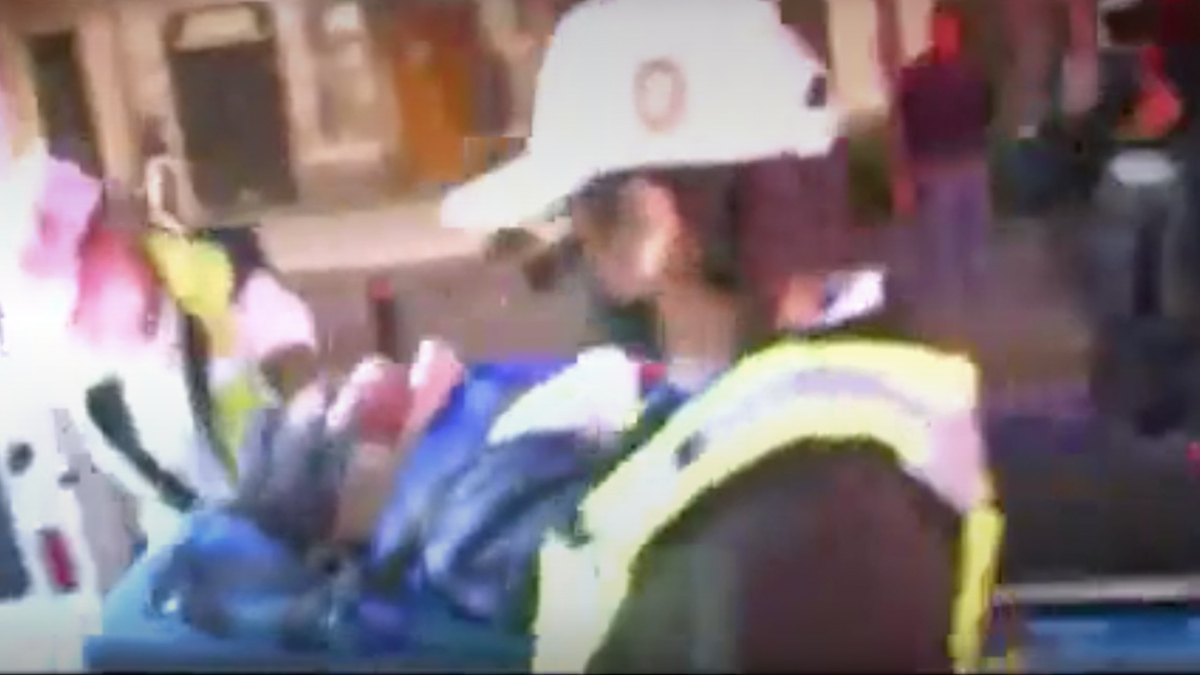 En Paseo de la Reforma, mujer es atropellada por metrobús