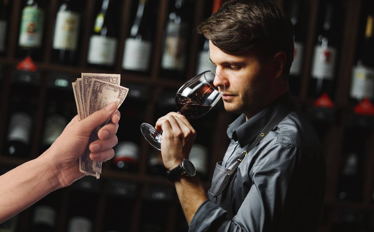Pagan por probar vino (Shutterstock | Especial).