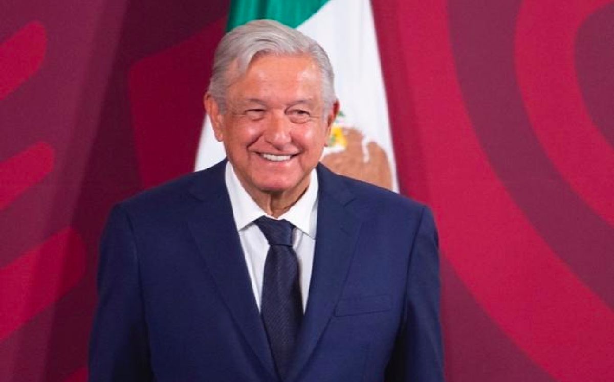 El Presidente llegando a su conferencia mañanera del 18 de agosto. | Cortesía