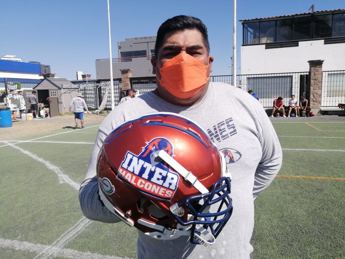 Emmanuel Flores | Especial