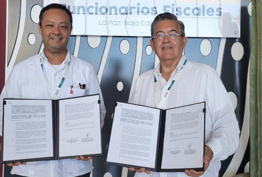El subsecretario de Hacienda, Gabriel Yorio, y el secretario de Finanzas de Coahuila, Blas Flores. (Foto: Especial)