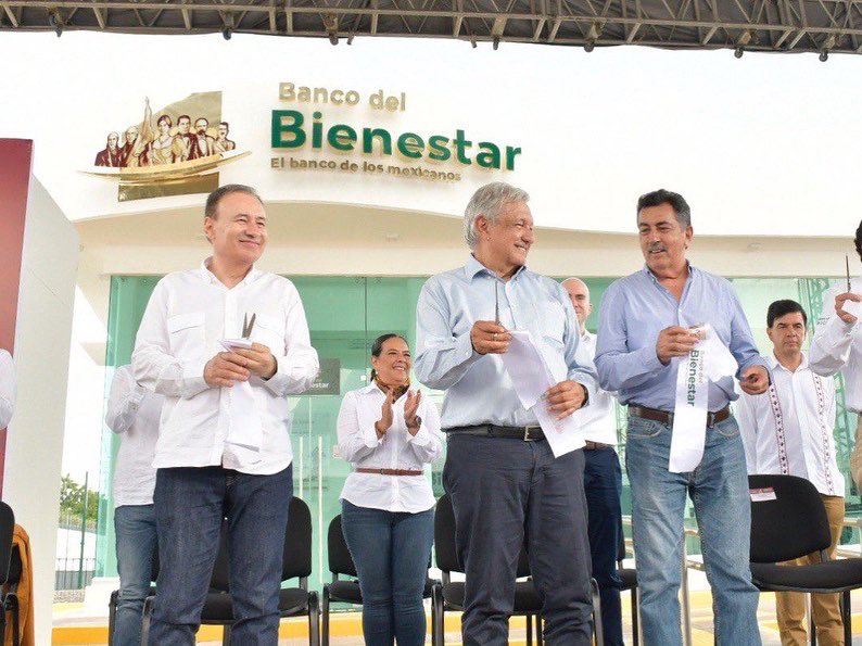 Alfonso Durazo, gobernador de Sonora, junto al presidente López Obrador. (Twitter)