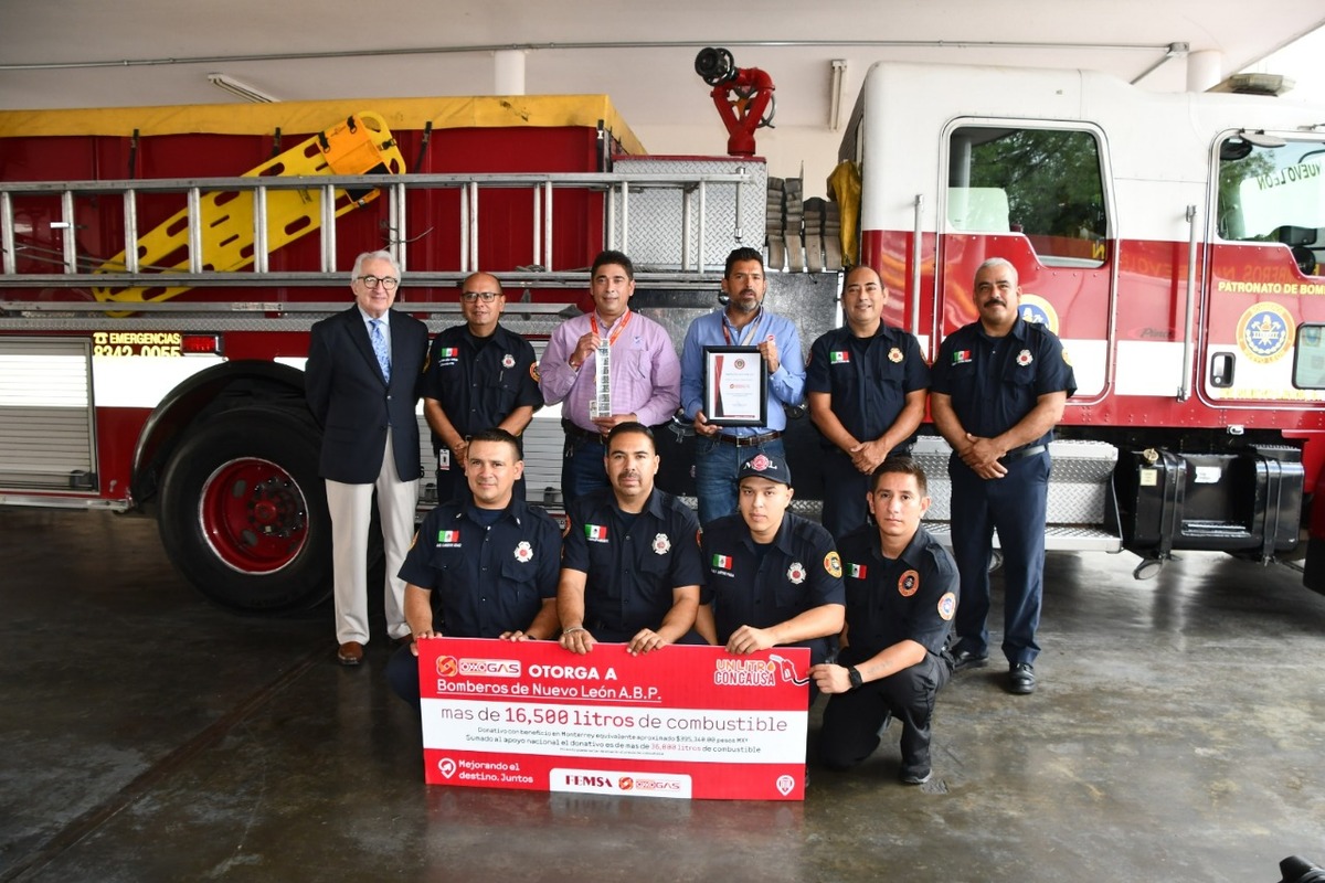 Con el donativo se beneficia a 37 estaciones de bomberos. Foto: Especial.