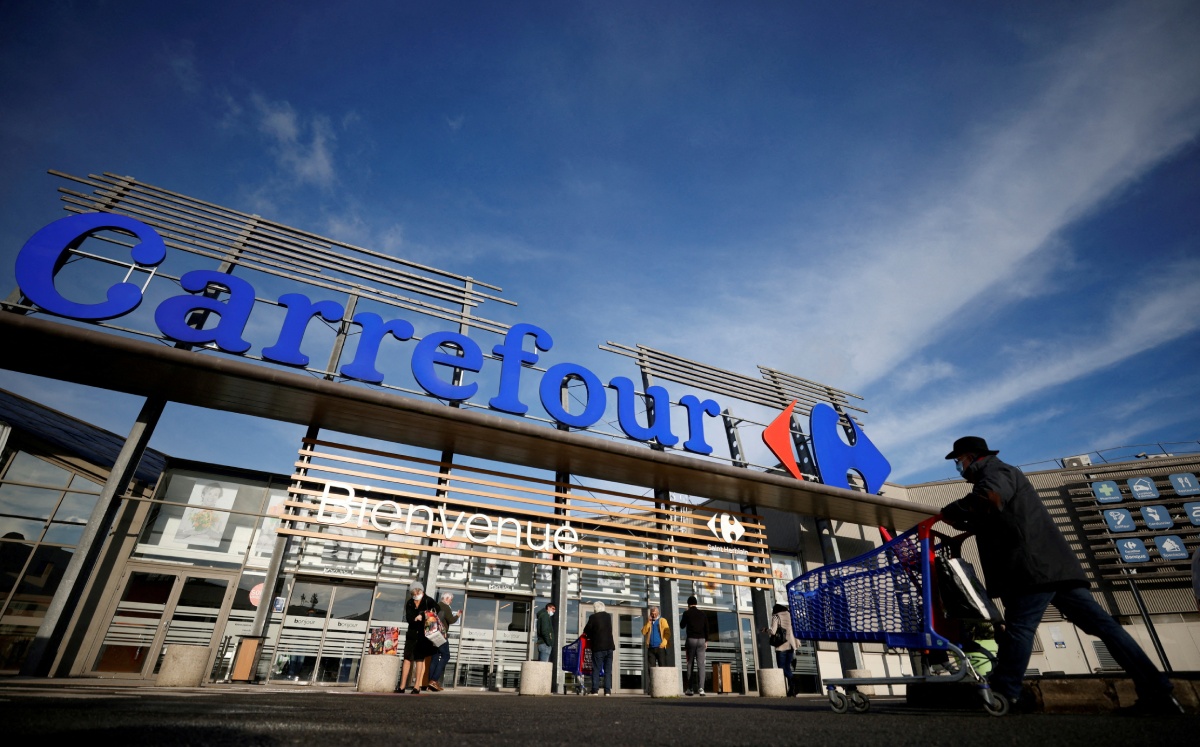 Un hipermercado Carrefour en Saint-Herblain, cerca de Nantes, Francia. Enero de 2021. Foto: (Reuters)
