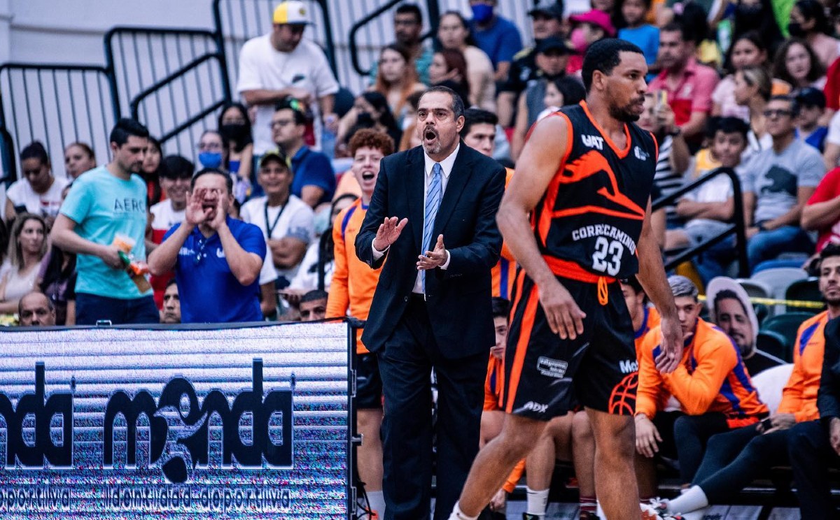 Pedro Ramos, coach de Correcaminos UAT Victoria.