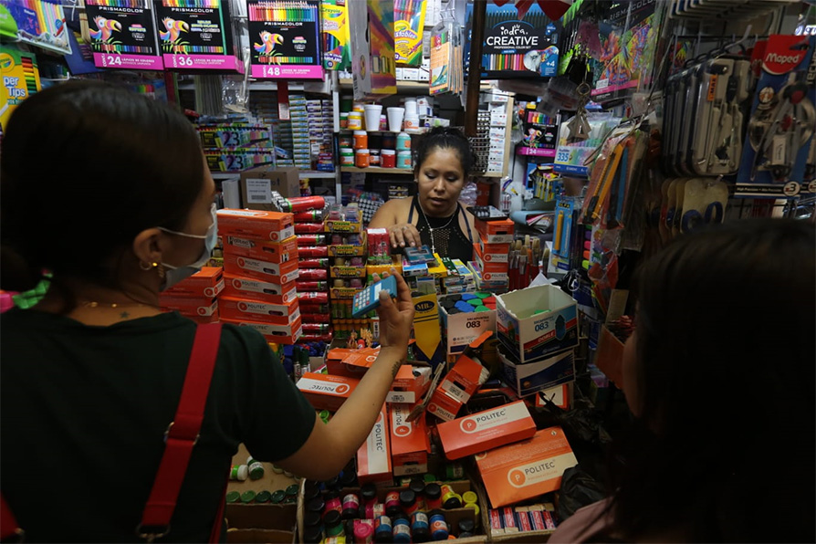 Compras de regreso a clases|Jesús Quintanar