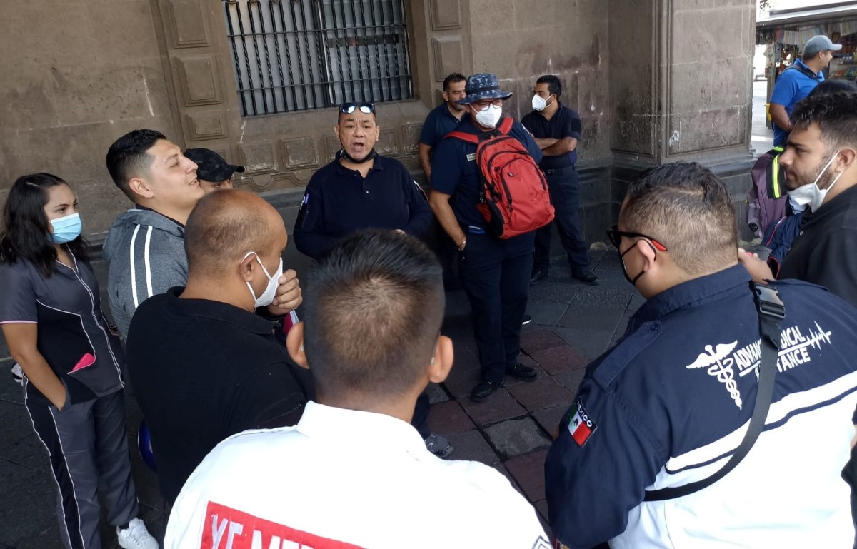 Los paramédicos se reunieron con autoridades de Salud de CdMx. | Enrique Luna