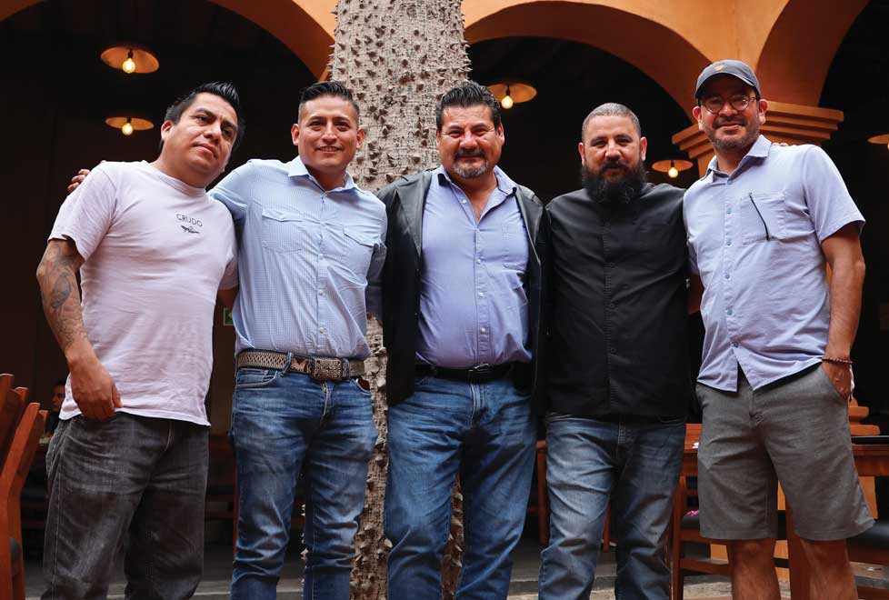 Ricardo Arellano, Israel Loyola, Alejandro Ruiz, Manolo Baños y Rodolfo Castellanos impulsan a la industria restaurantera y, con ella, a todo el secto