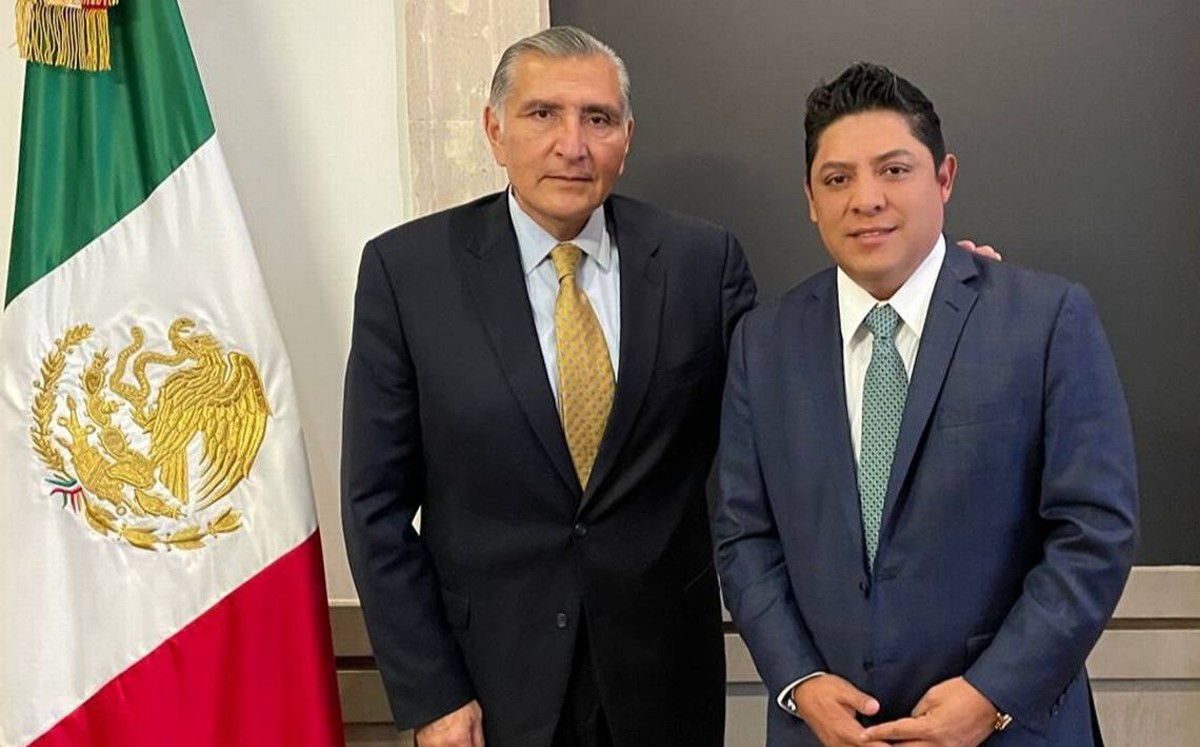 Ricardo Gallardo se ha reunido con Adán Augusto López, secretario de Gobernación. | Especial