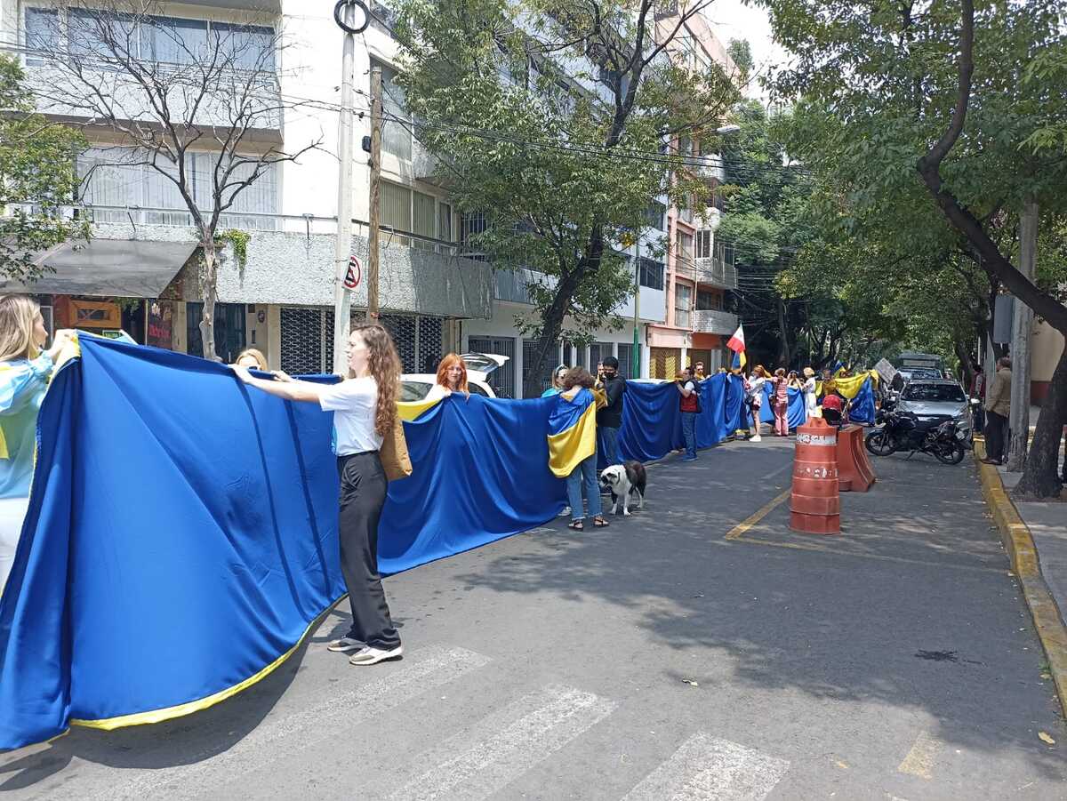 Extendieron una bandera del país | Enrique Luna