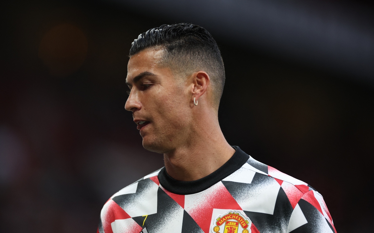 Madre del niño al que Cristiano le rompió el celular lo describe como "el hombre más arrogante" (Reuters)