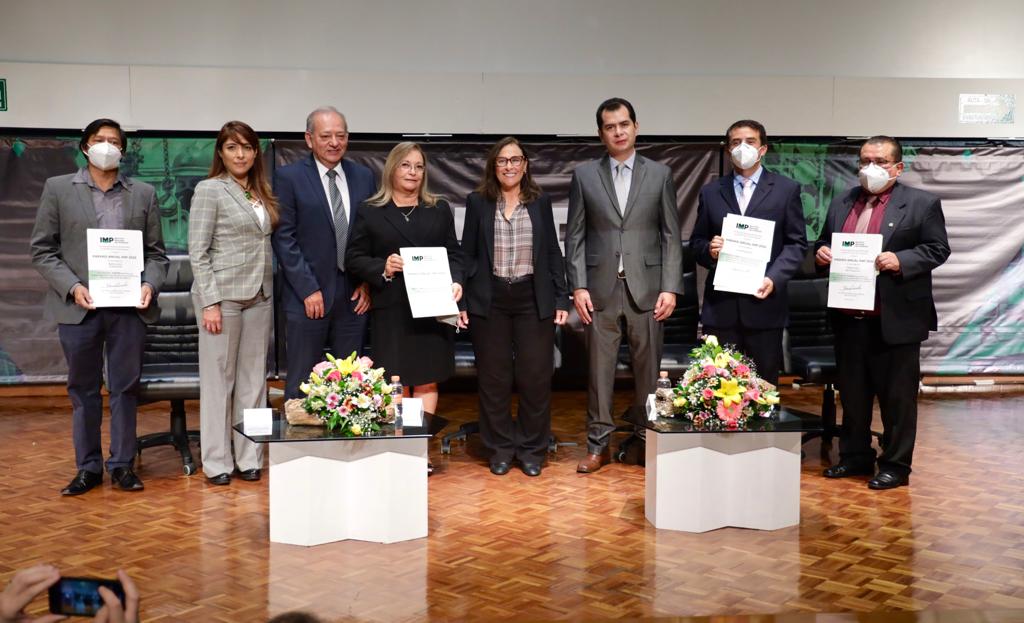 Rocío Nahle García participó en la ceremonia de conmemoración del 57 aniversario del IMP. (Foto: Especial)