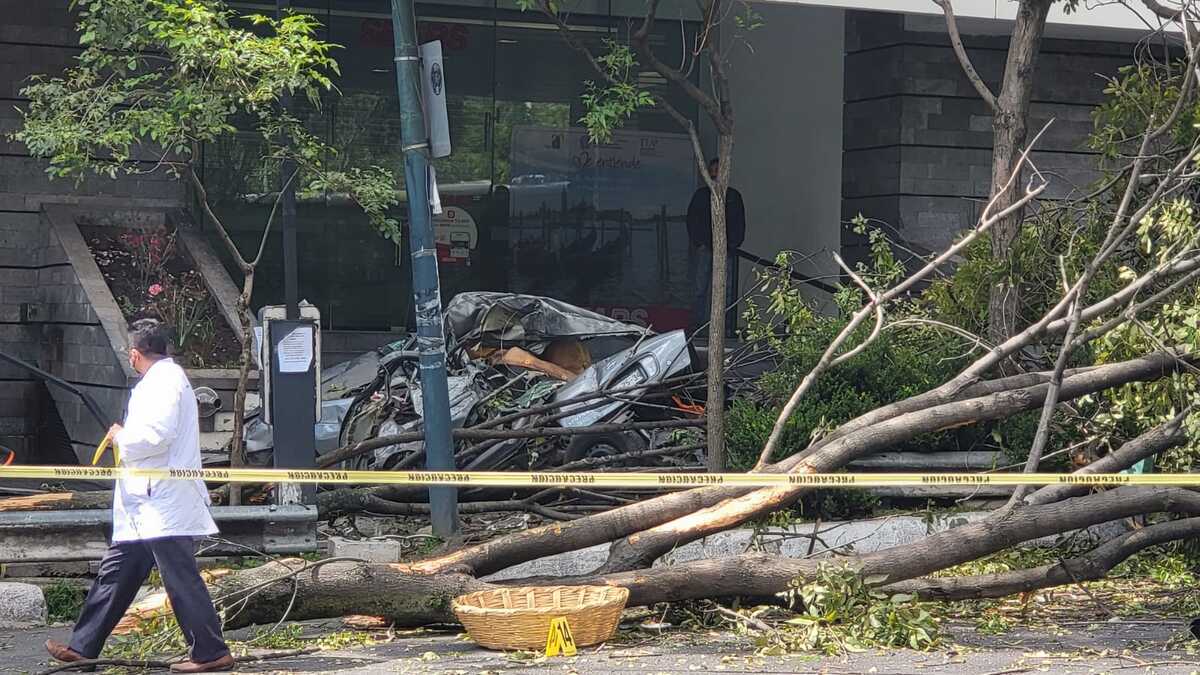 El accidentes registró esta mañana en la avenida Prolongación Vasco de Quiroga. (Ramón Ramírez)