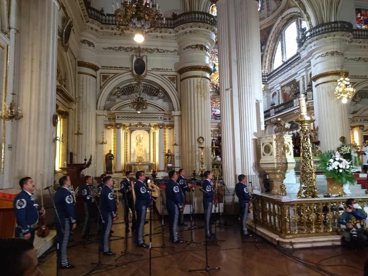 Este domingo se llevó a cabo la tradicional misa cantada en la Catedral Metropolitana de Guadalajara. (Rosario Álvarez)